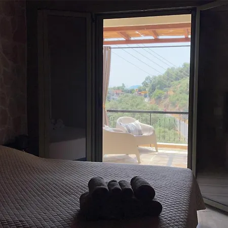 La Strade Apartments, Adults Only With Private Pool Katavolos